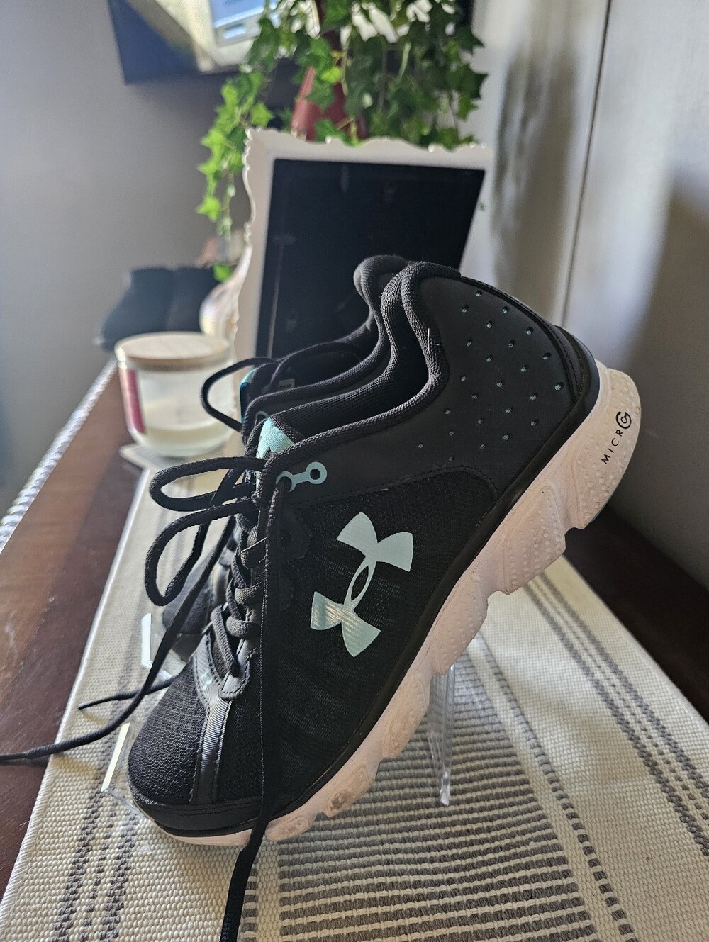 Under Armour Black Sneakers with Aqua Logo Accents - Picture 11 of 11